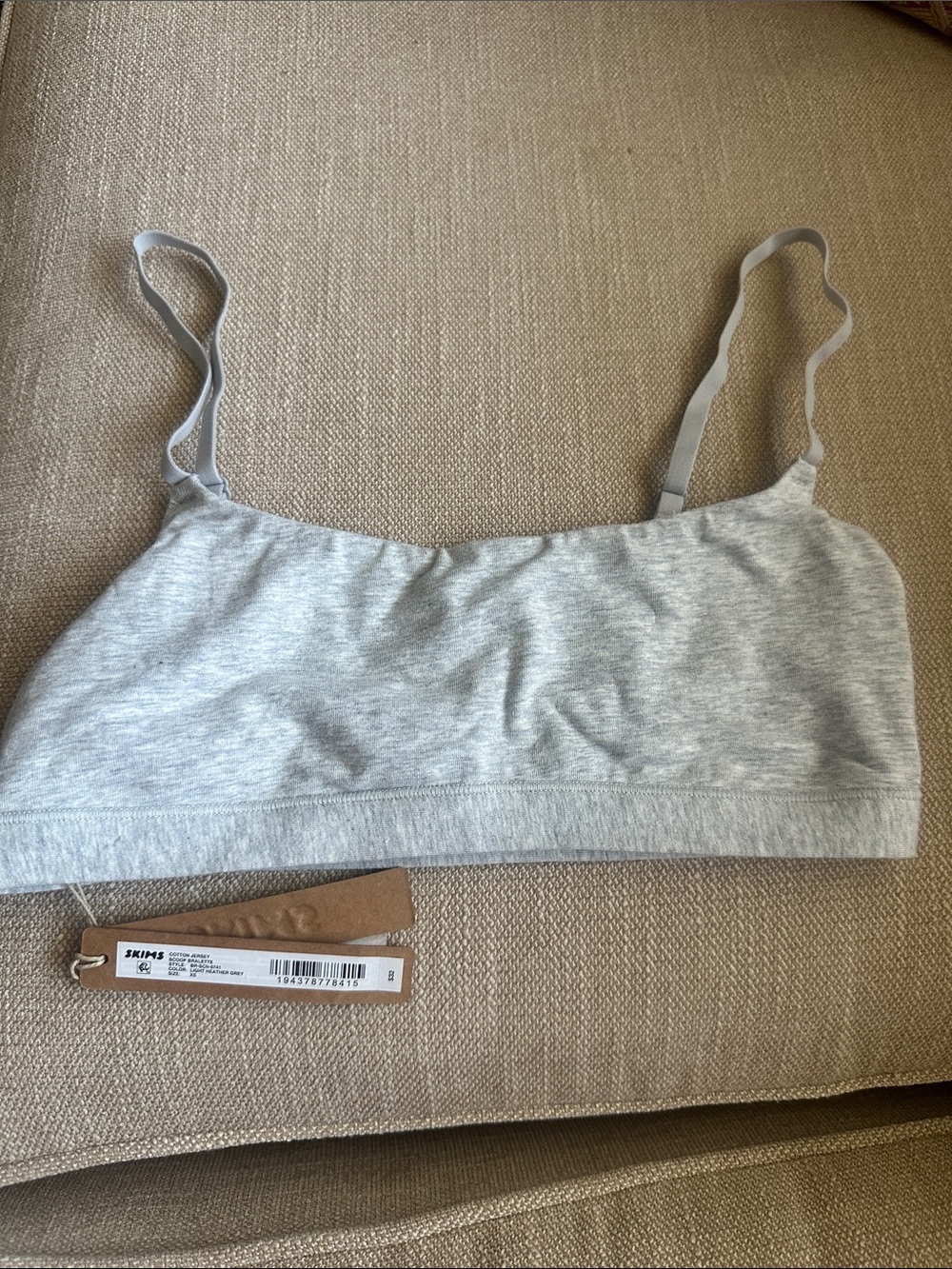 SKIMS Seamless Bralette in Heather Gray